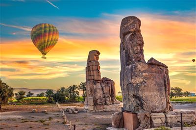 Memnon Kolosse mit Heissluftballon